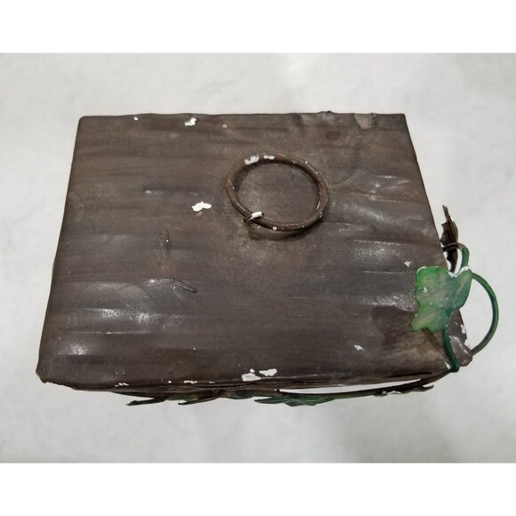 Outhouse design tin birdhouse - Picture 3 of 9